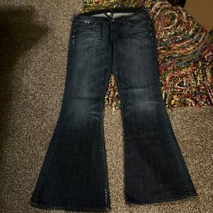 Super Cute Lucky Brand Flare Jeans size 30/32
